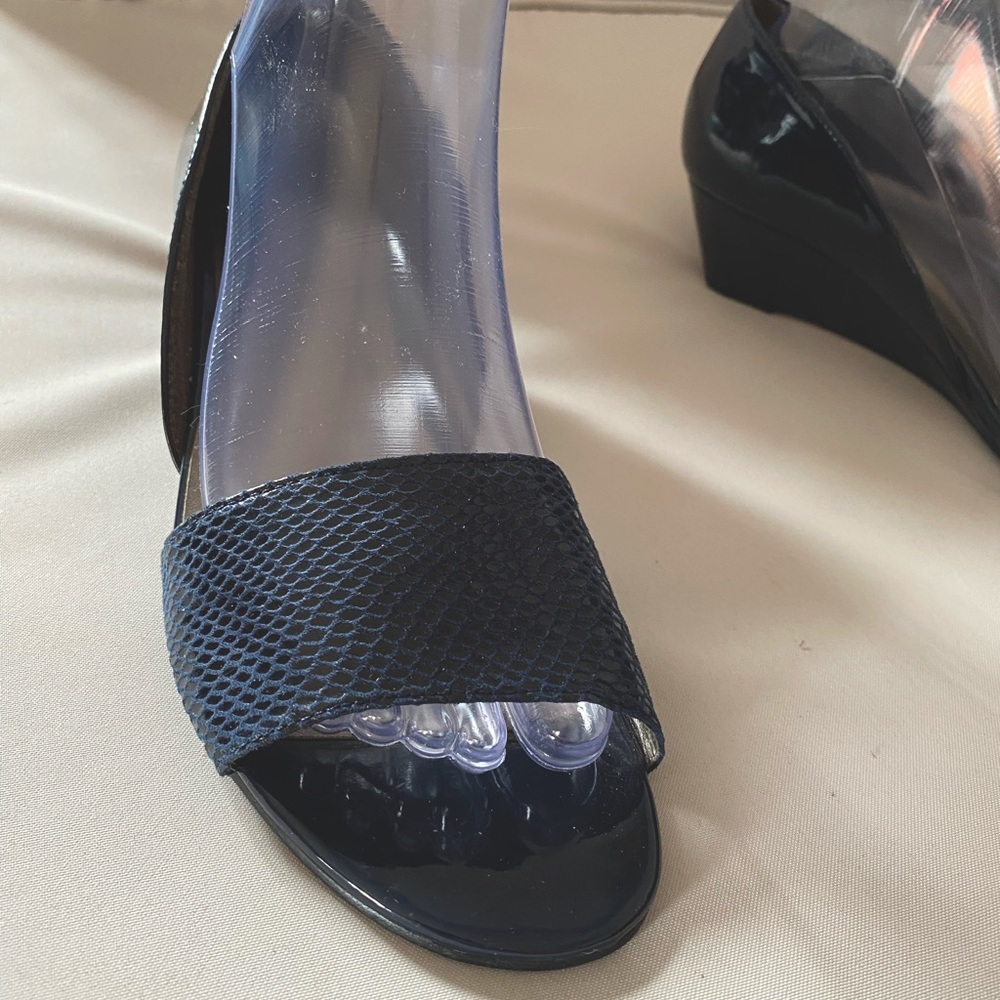 Navy Alia patent wedge shoes. Never worn . Women’s size 9M . Heel height 1.75in